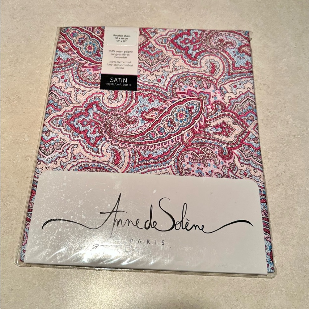 Anne de Solène Paisley Boudoir sham with Red and Blue Accents